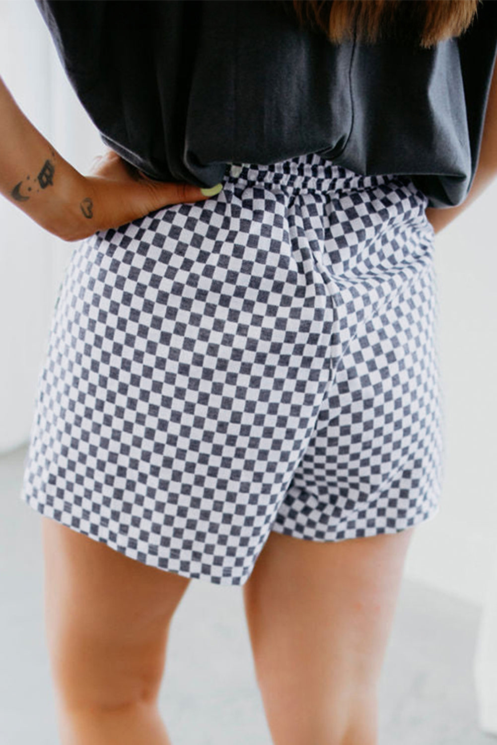 Gray Checkerboard Lace-Up High Waist Plus Size Casual Shorts