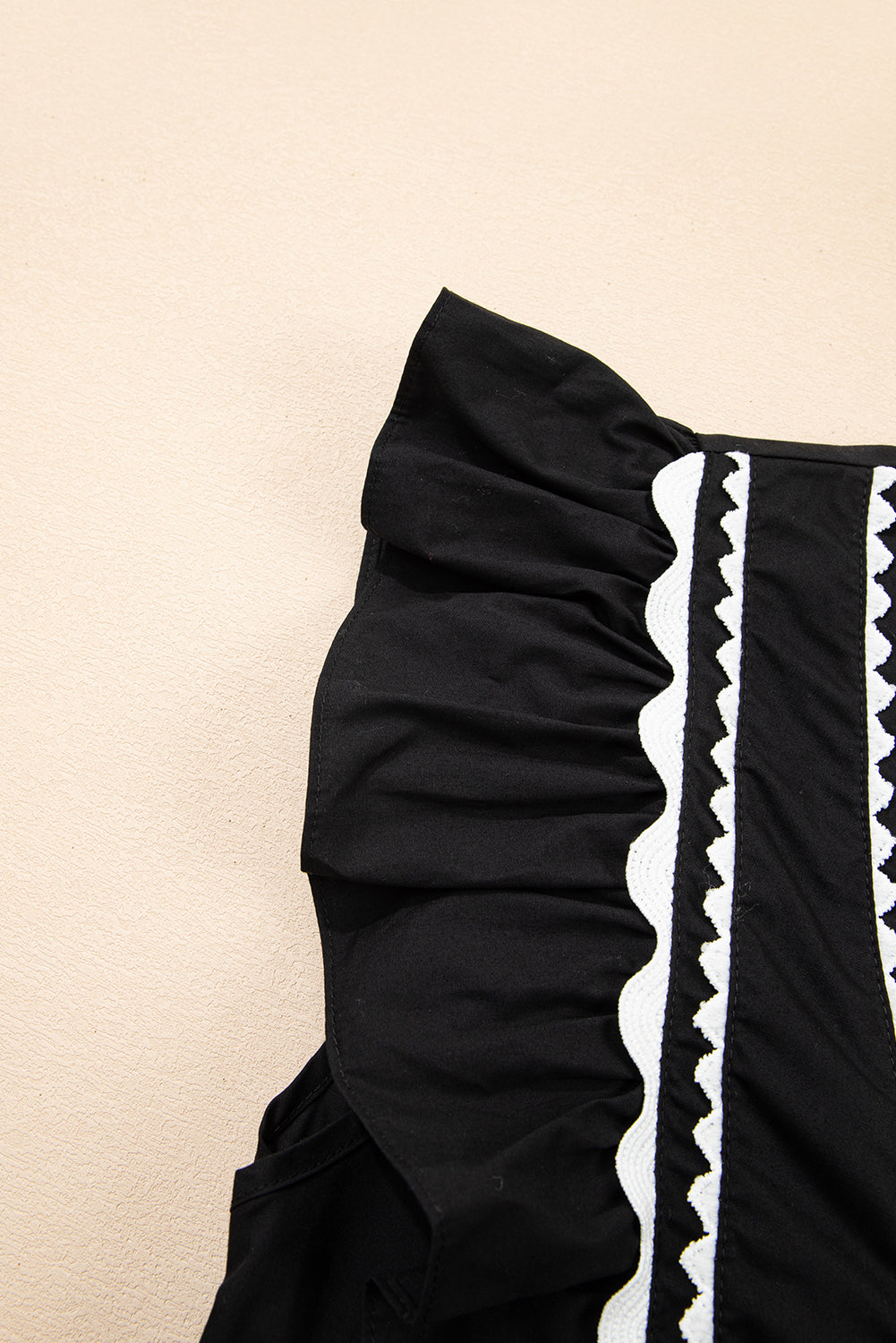 Black Contrast Ricrac Trim Ruffled V Neck Peplum Top