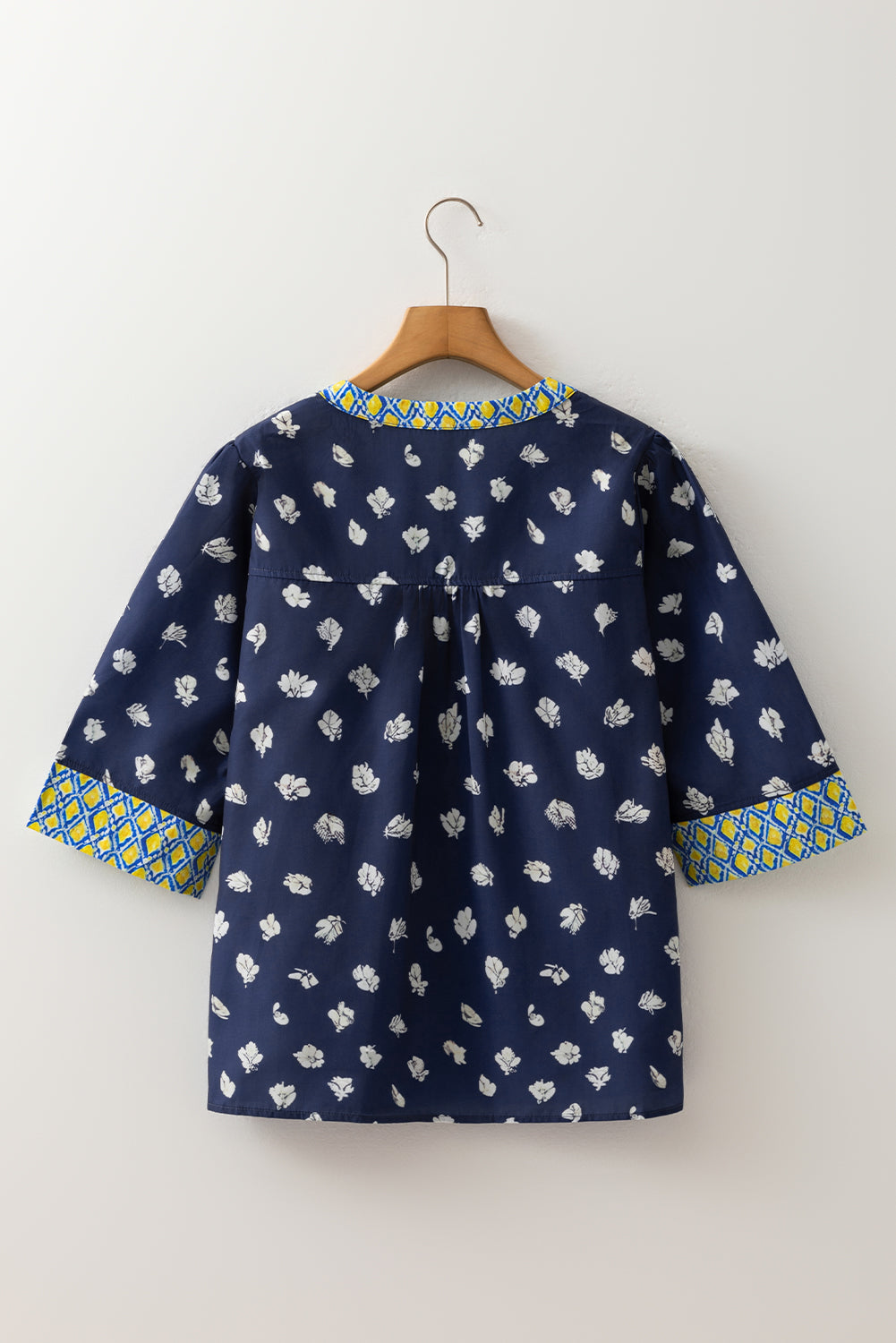Blue Floral Print Half Sleeve Contrast Trim V Neck Blouse