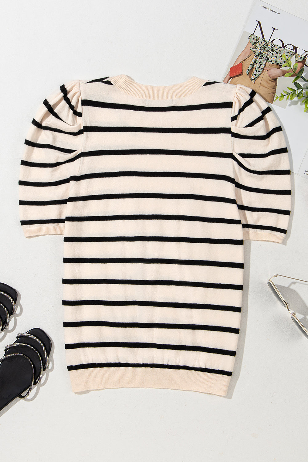 Black Stripe Ribbed Trim Round Neck Bubble Sleeve Knitted Top
