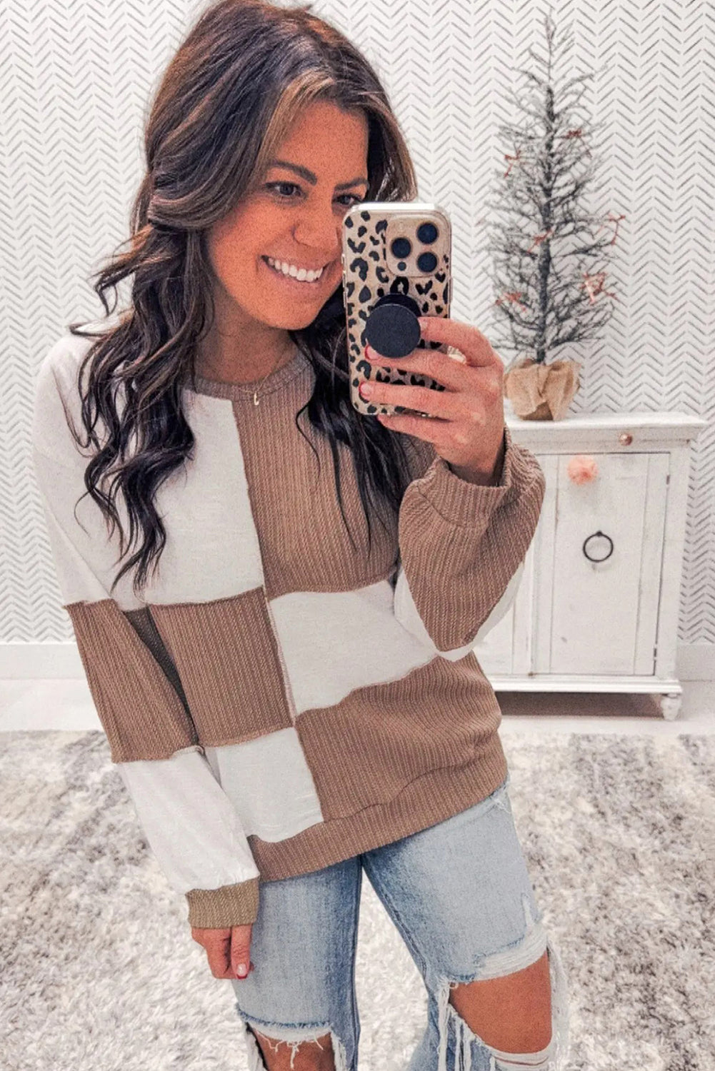 Dark Khaki Colorblock Checkered Raw Seamed Round Neck Knitted Jumper