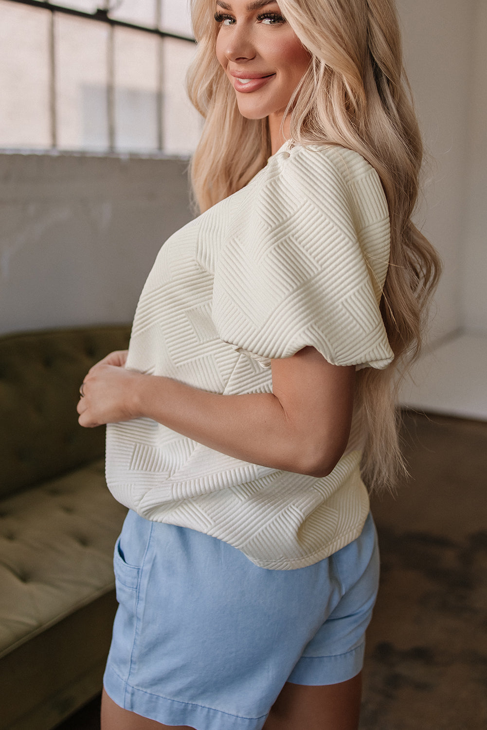 Oatmeal Textured Puff Sleeve T-shirt