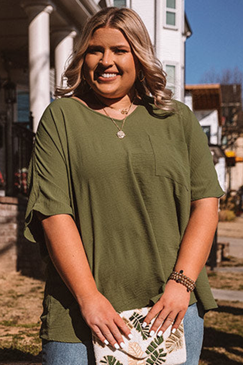 Four Leaf Clover Textured Half Sleeve V Neck Plus Size T Shirt with Chest Pocket