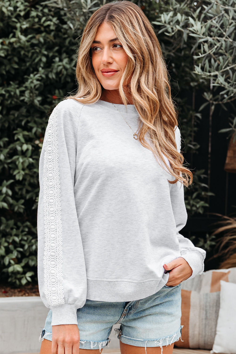 Light Grey Lace Patchwork Raglan Sleeve Crew Neck Sweatshirt