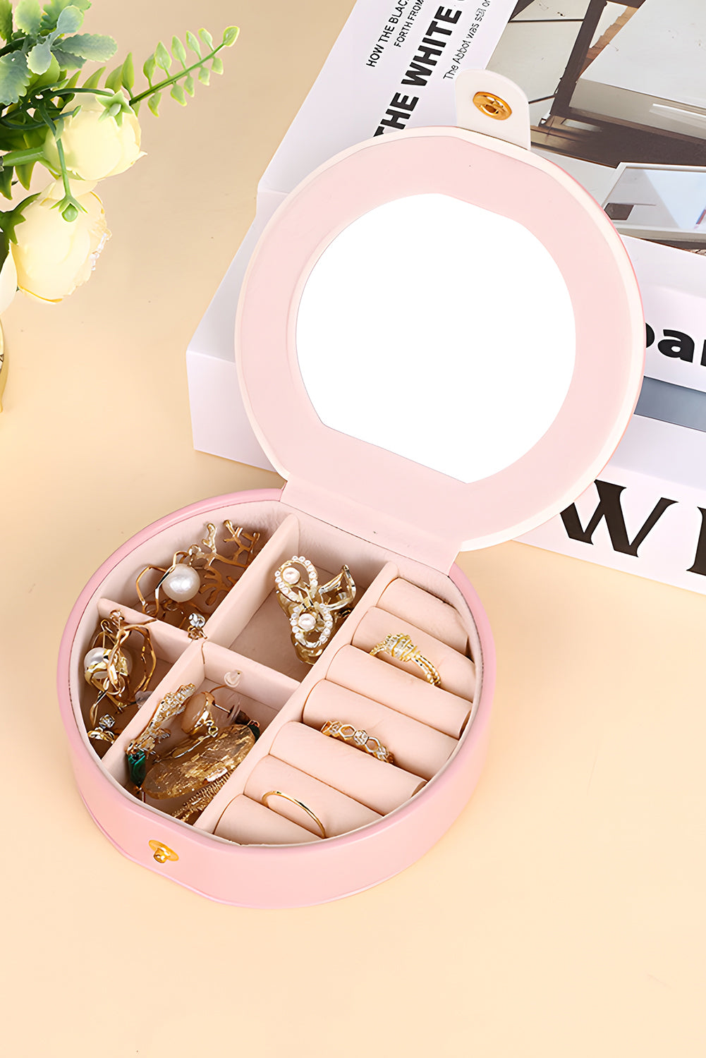 Other Accessories – Belts, Sunglasses, Keychains, Wallets & Everyday Fashion Essentials