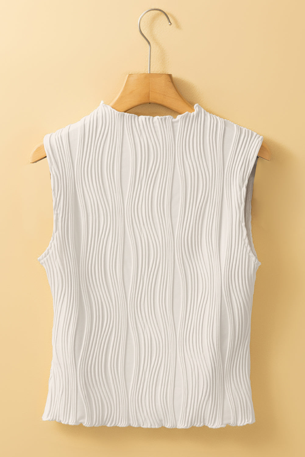 White Solid Color Wavy Textured Round Neck Tank Top