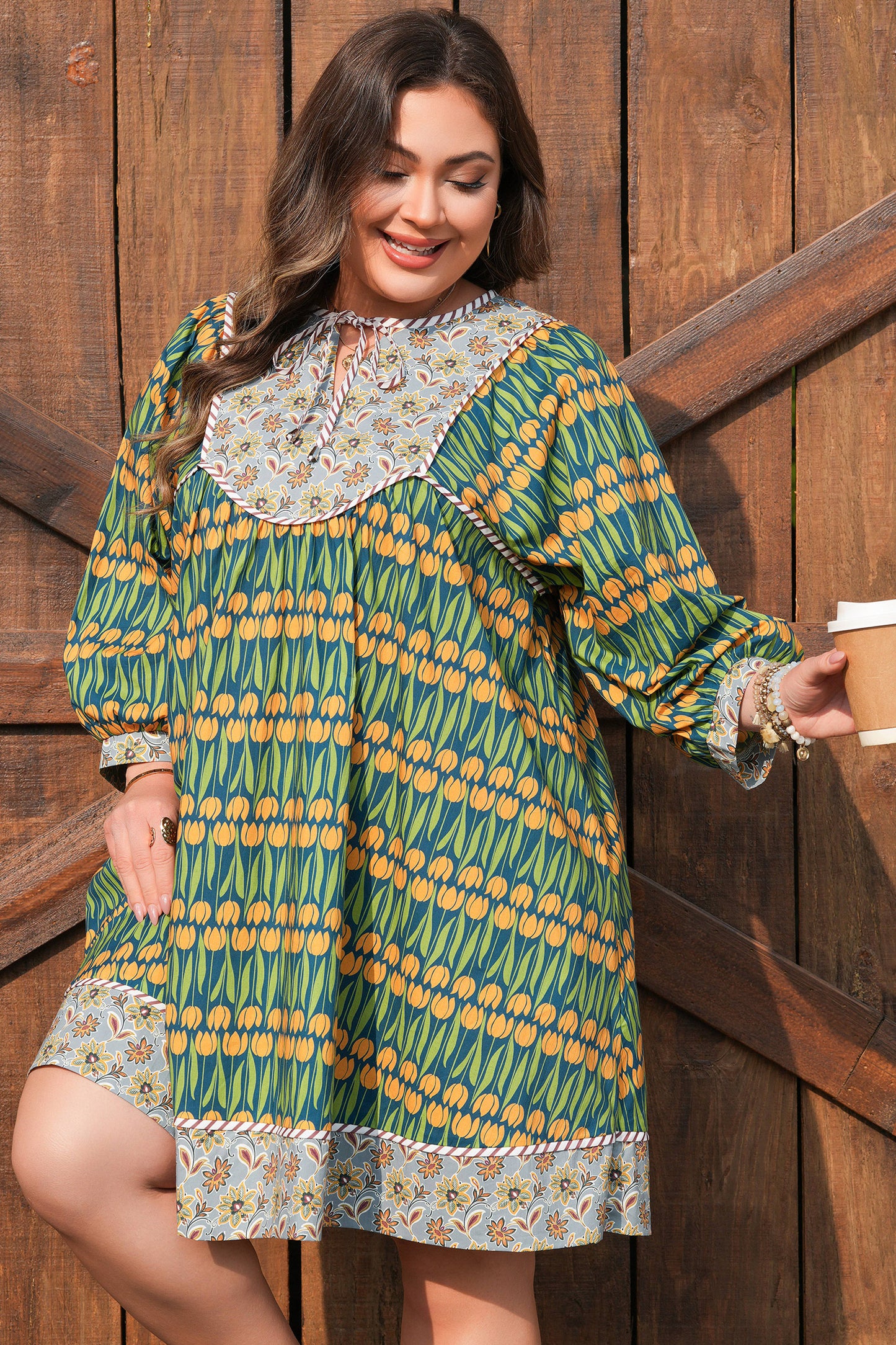 Green Plus Size Mixed Floral Print Striped Trim Loose Mini Dress