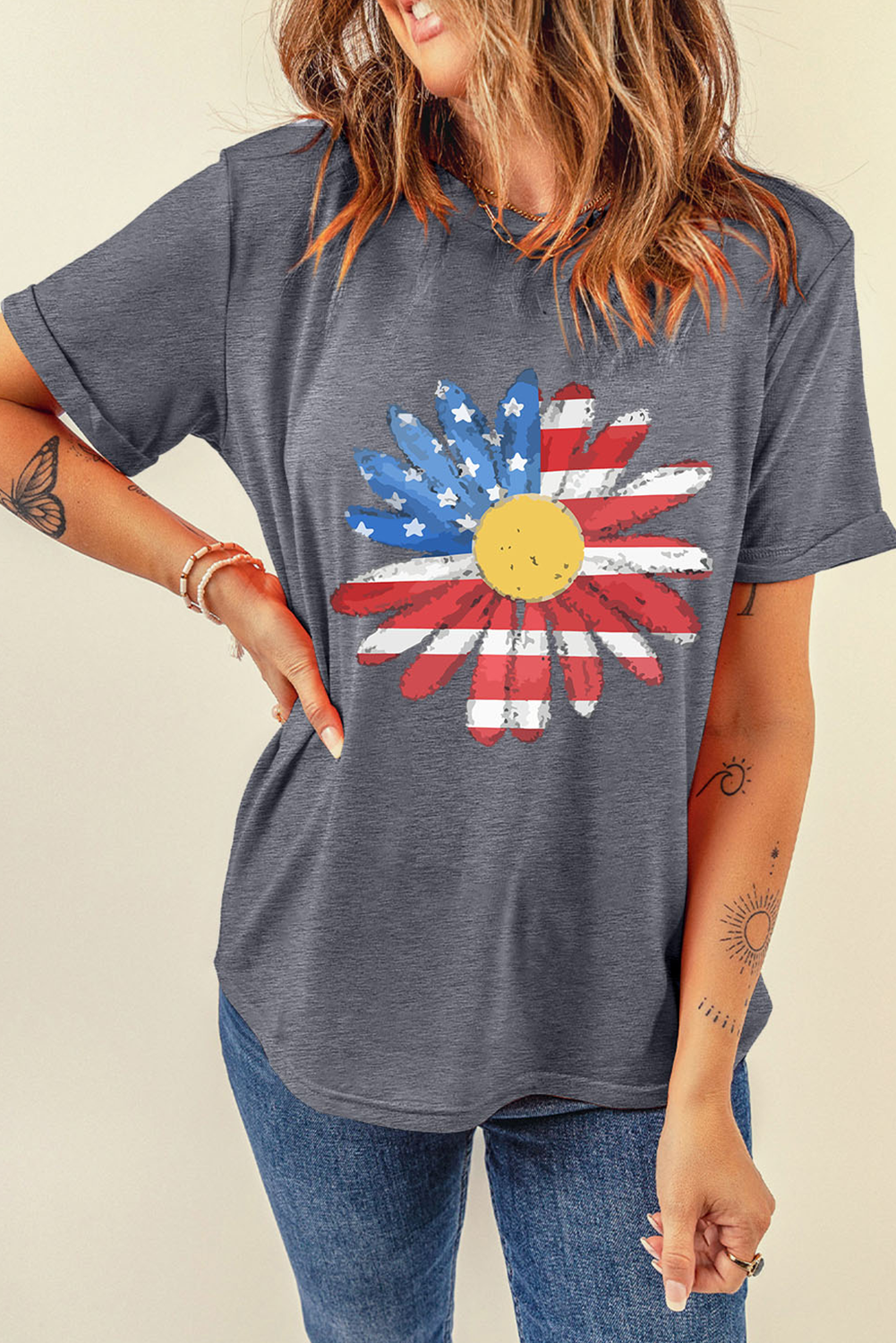 Gray Flag Pattern Sunflower Graphic Crew Neck Tee