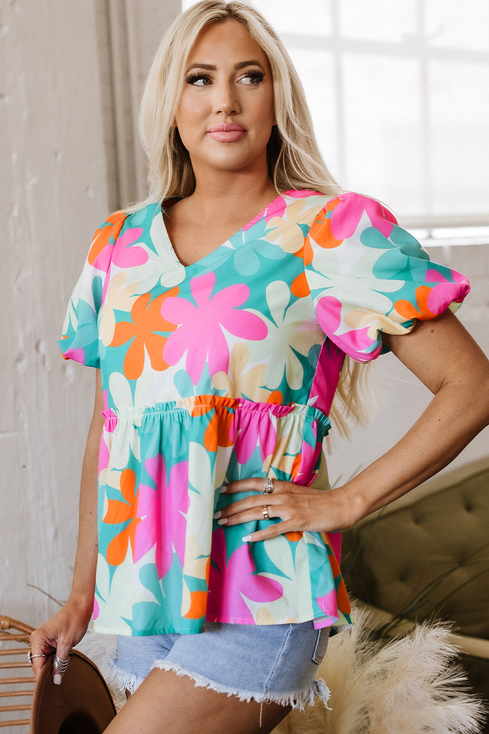 Pink Floral Print Bubble Sleeve V Neck Peplum Blouse