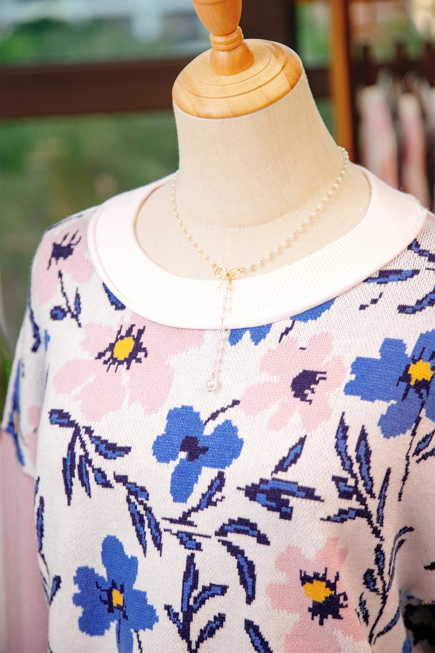 Khaki Floral Panel Colorblock Sleeve Patchwork Sweater