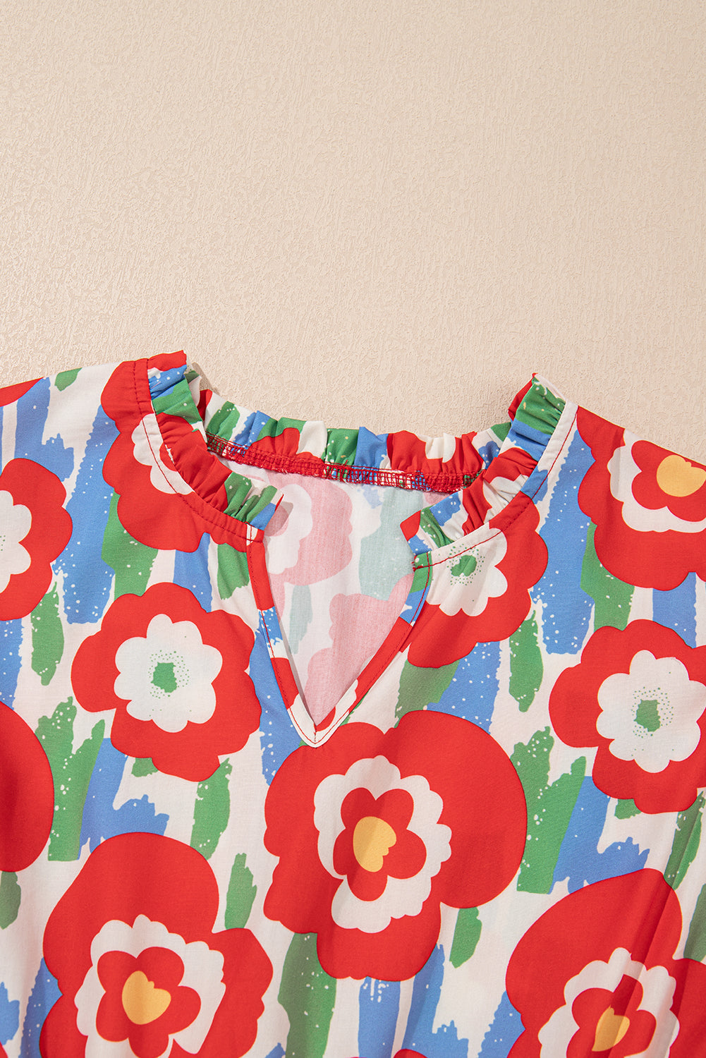 Red Plus Size Floral Print Ruffle Trim Split Neck Peplum Top