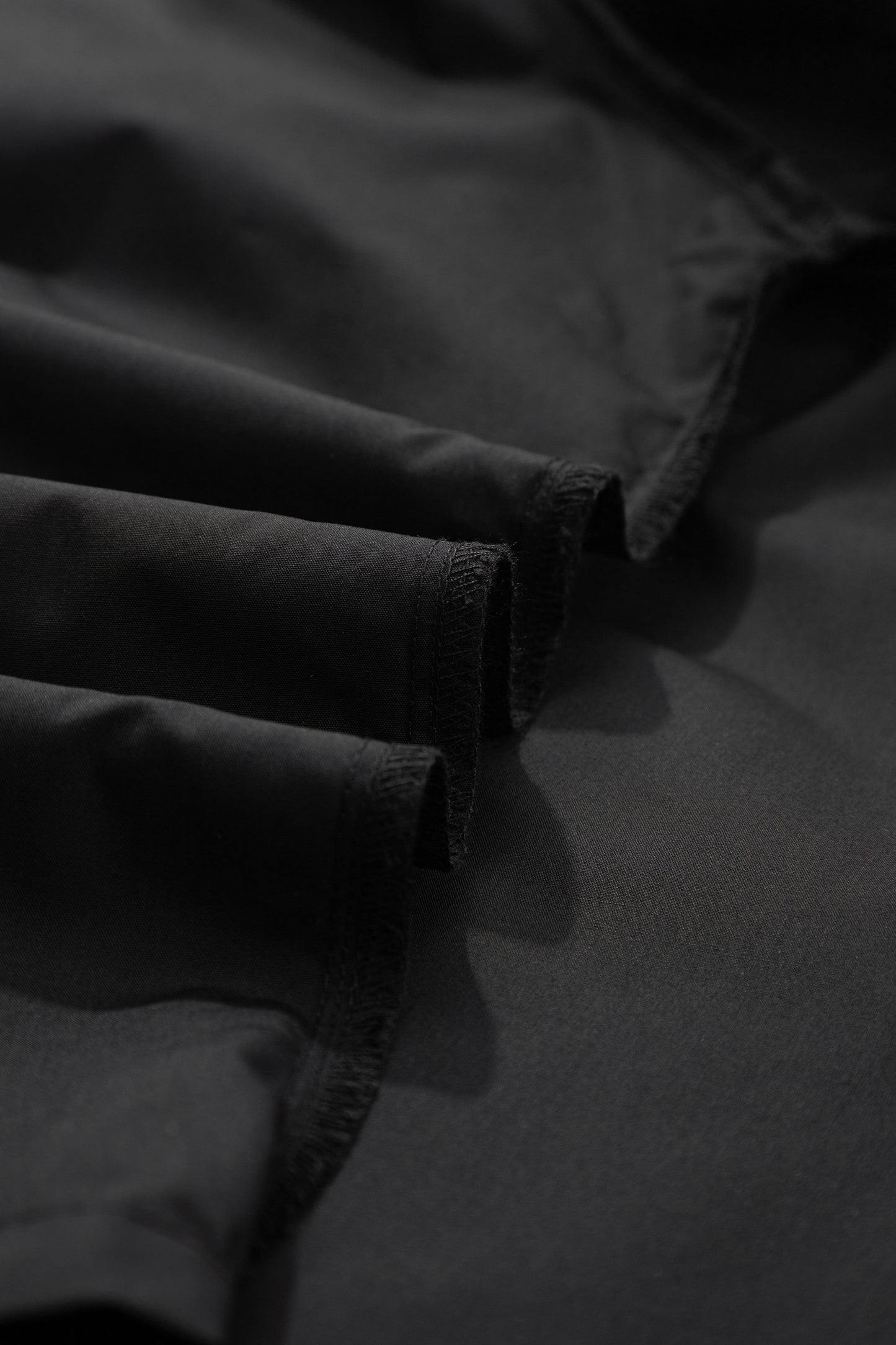 Black Plus Size Split Neck Leopard Trim Flounced Long Sleeve Blouse