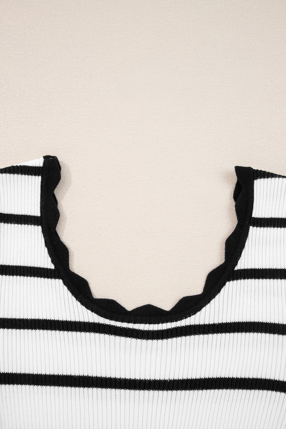 Black white Scalloped Trim U Neck Striped Ribbed Slim Sweater